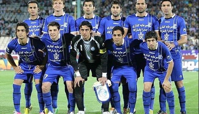 استقلال طهران يبدأ حملة الدفاع عن لقبه بالفوز