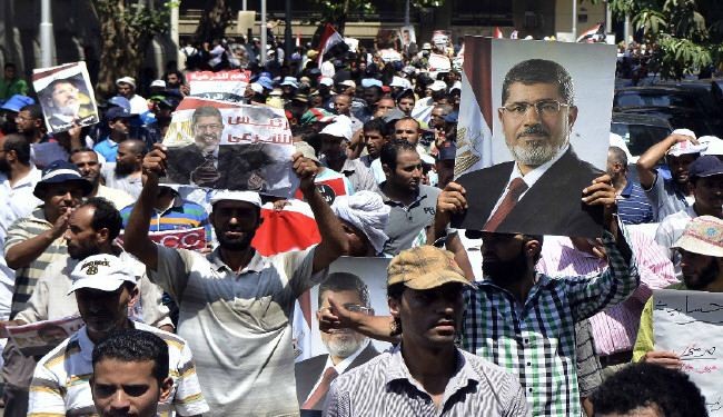اشتون تمدد زيارتها للقاهرة وتلتقي الرئيس المعزول مرسي