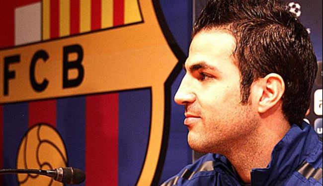 فابريغاس يؤكد بقاءه في برشلونة
