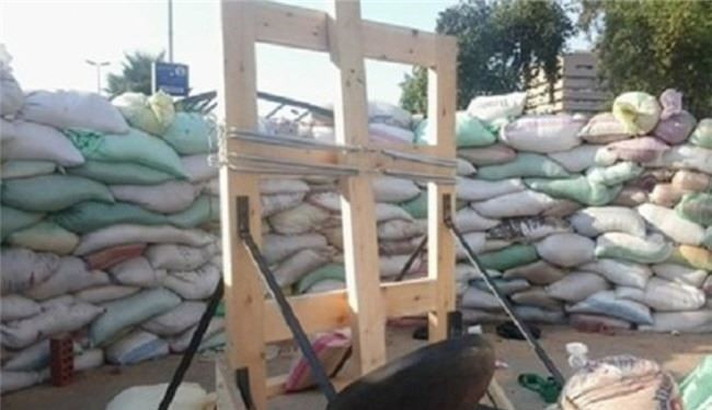 نصب منجنیق در میدان النهضه قاهره + عکس