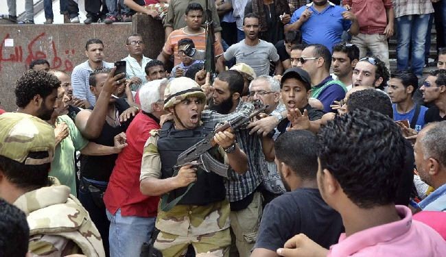 السعودية والامارات مولتا التغيير في مصر