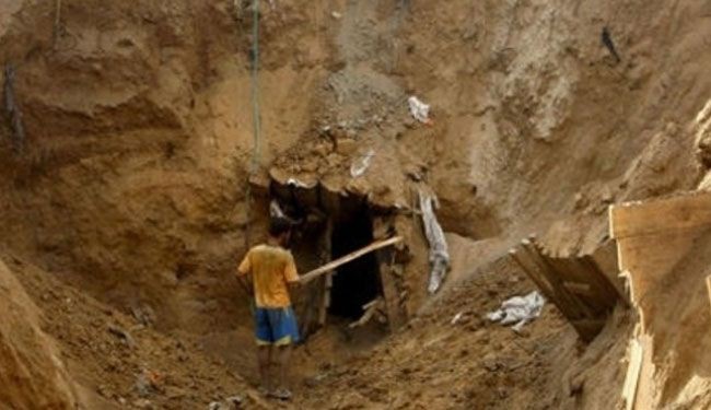 مصر تستخدم الألغام لتفجير الأنفاق بينها وبين غزة