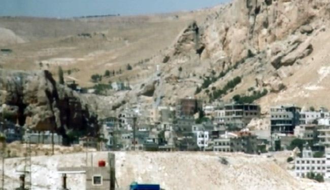 الجماعات المسلحة تنسحب من معلولا بريف دمشق