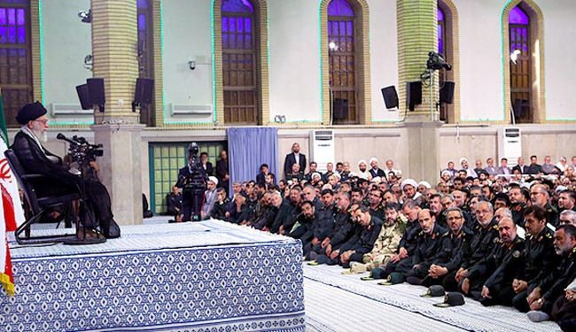 قائد الثورة: نرفض السلاح النووي انطلاقا من مبادئنا الإسلامية