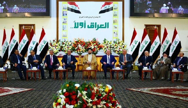 قادة الكتل العراقية توقع على وثيقة الشرف الوطني