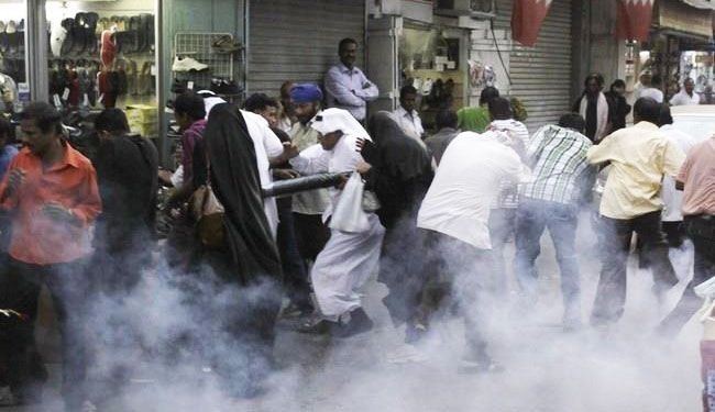 النظام البحريني يقمع التظاهرات ويعتقل الطلبة