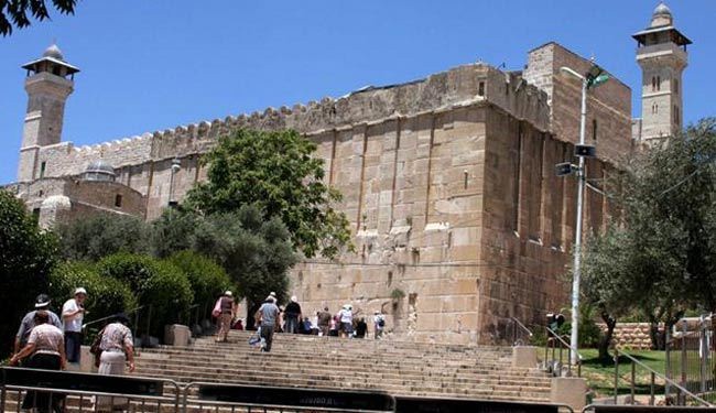 منع رفع الأذان بالحرم الإبراهيمي في الضفة الغربية