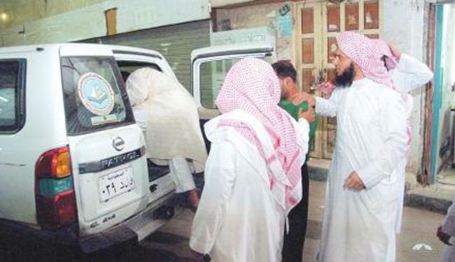 تزايد الأصوات المطالبة بلجم الشرطة الدينية في السعودية
