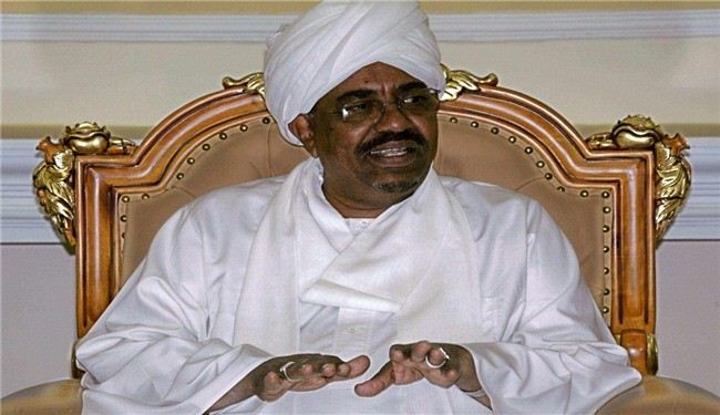 البشير يصل السعودية لاداء فريضة الحج