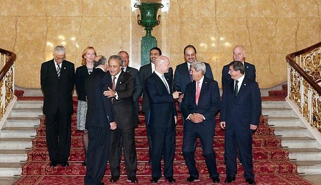 تآمر 
