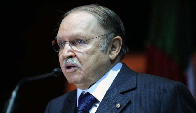 بوتفليقة يسعى لتحجيم المخابرات سياسيا
