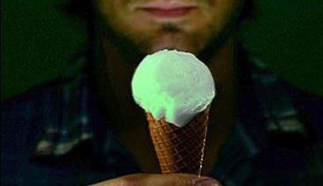 نخستین بستنی شب تاب دنیا