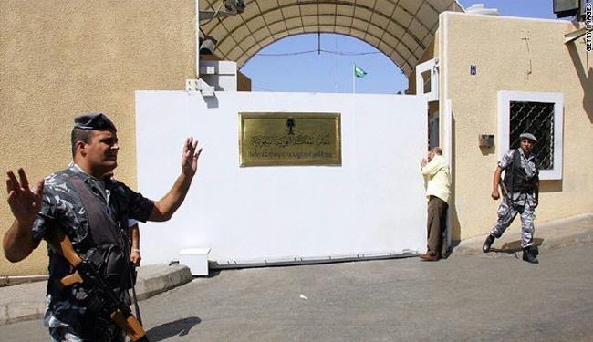 لماذا هربت السعودية من لبنان ؟