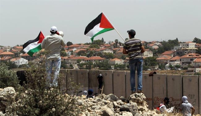 يعلون يصادق على بناء 3 آلاف وحدة استيطانية بالضفة