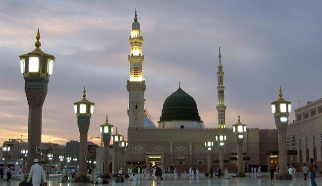 المسلمون يحيون ذكرى وفاة الرسول الاعظم (ص)