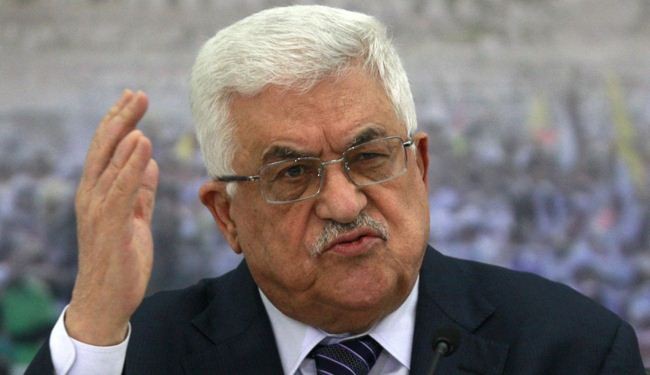عباس: المسلحون الذين دخلوا المخيمات الفلسطينية في سوريا خونة