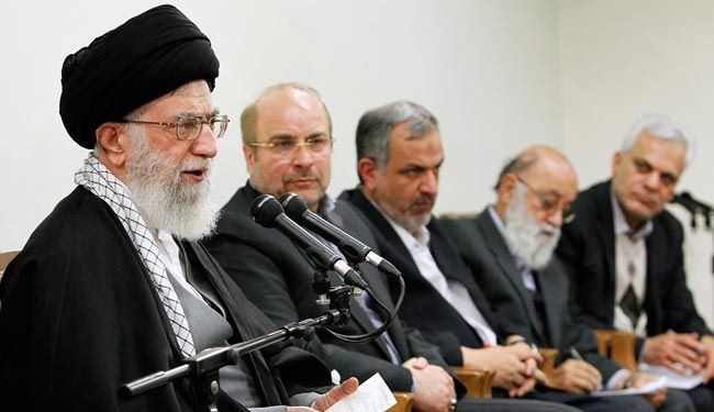 قائد الثورة يؤكد ضرورة سيادة روح الادارة الجهادية في طهران