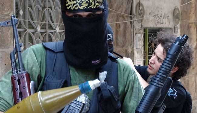 الدايلي تلغراف: القاعدة تدرب مئات البريطانيين في سوريا