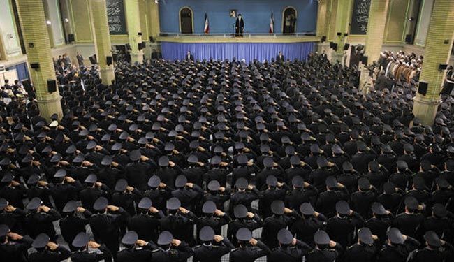 آية الله خامنئي: الاستكبار بصدد فرض عملائه المستبدين على المنطقة
