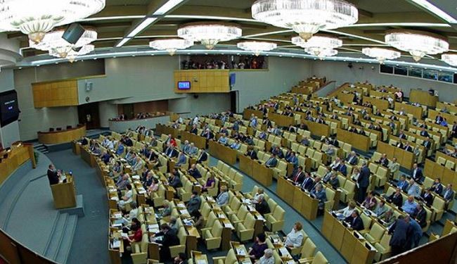الدوما يطلب من بوتين استدعاء سفير موسكو من واشنطن