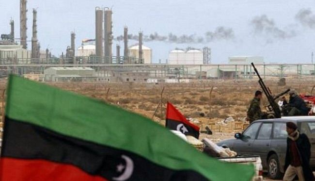 نشر قوات بحرية ليبية لمنع صفقة بيع نفط 