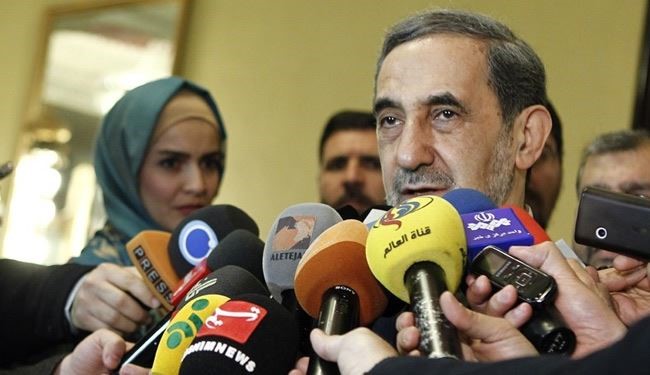ولايتي يؤكد على دعم المقاومة ومواجهة التطرف