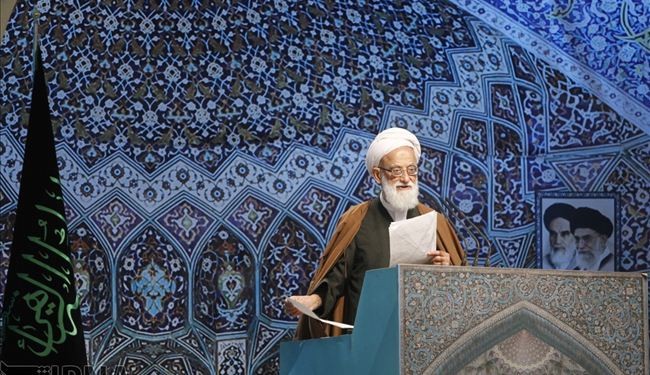 إمام جمعة طهران: الغرب يرتكب أفظع الجرائم باسم حقوق الإنسان