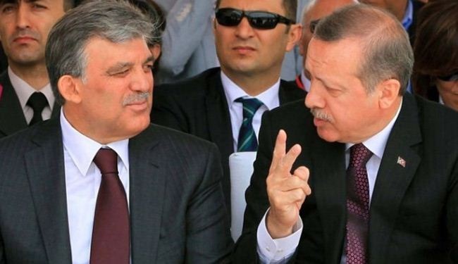 غول يرفض وجود مؤامرة خارجية ضد تركيا بعكس اردوغان