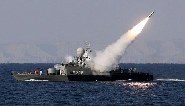 انطلاق مناورات بحرية ايرانية باكستانية شرق مضيق هرمز