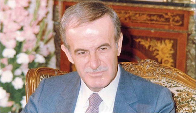 بالصورة/ الجيش الحر يدرّس أقوال الرئيس الراحل حافظ الأسد!