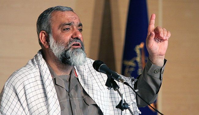 نقدي: قوات التعبئة في كامل استعدادها للدفاع عن ايران