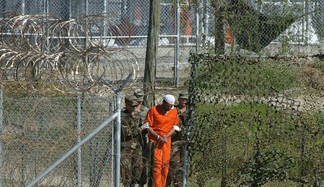 لجنة توصي بترحيل معتقل يمني في غوانتانامو الى بلاده