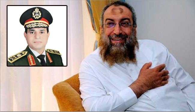 شيخ مصري يُشَبه السيسي بالرسول في قيادة الجيش للدولة!