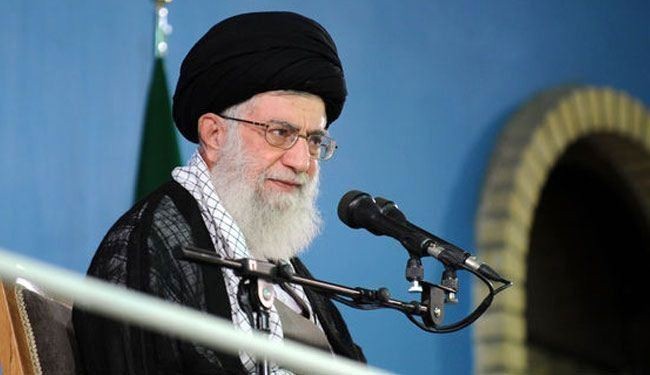 آية الله خامنئي: الاعتكاف شعيرة عبادية تقرب افكارنا وقلوبنا من الله