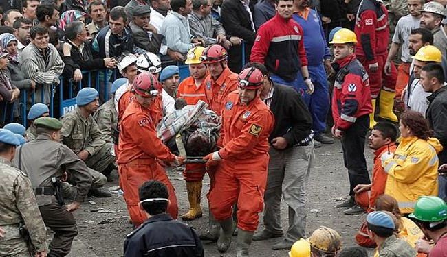 274 قتيلا حصيلة حادث المنجم في تركيا وتظاهرات عنيفة