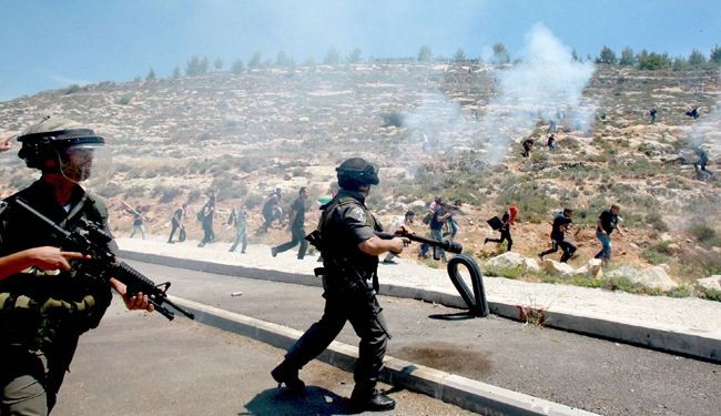 استشهاد فلسطينيين اثنين برصاص الاحتلال قرب سجن عوفر