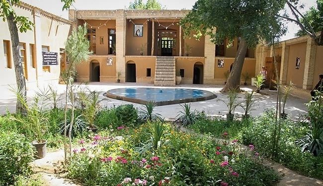 عکس‌هایی زیبا از منزل امام خمینی (ره) در خمین
