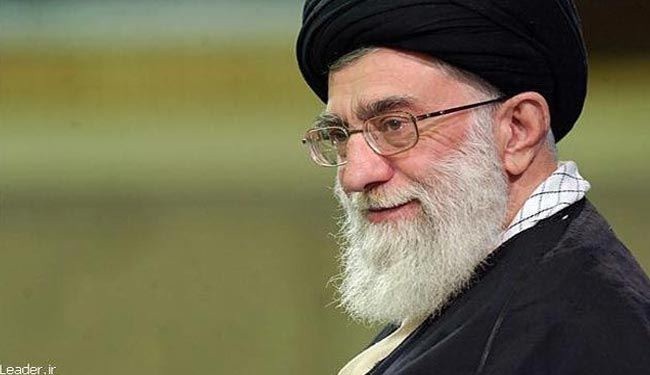 آية الله خامنئي يوافق على العفو وتخفيف احكام مدانين قضائيا