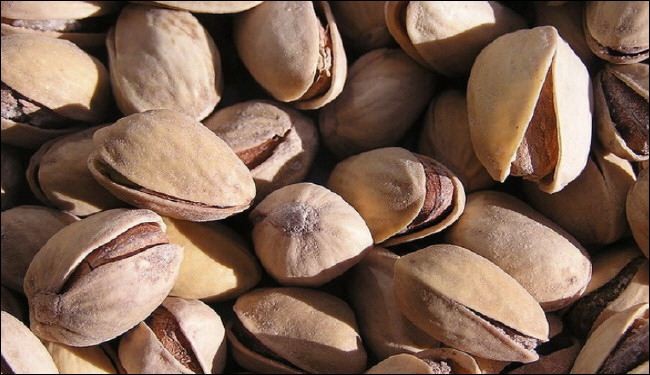 صنع نانو كمبوزيت الاخشاب والبلاستيك من قشور الفستق