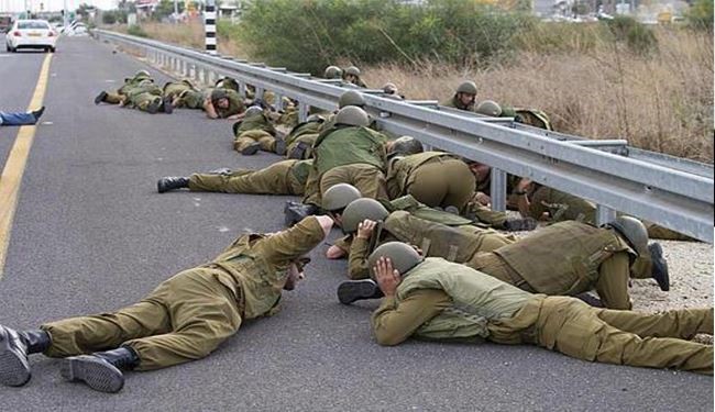 وحشت سربازان صهیونیست از مبارزان فلسطینی