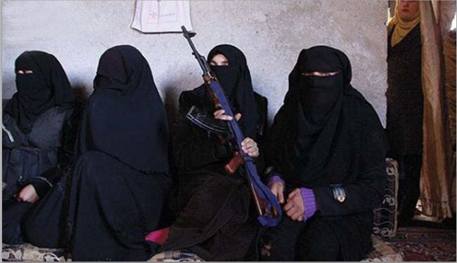 داعش تكثف نشاطها على الإنترنت لتجنيد الغربيات لـ