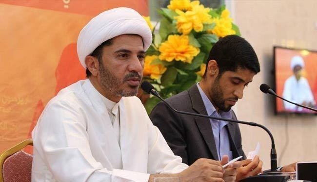 الشيخ سلمان يدعو البحرينيين لزيادة الإنجاب لمواجهة التجنيس