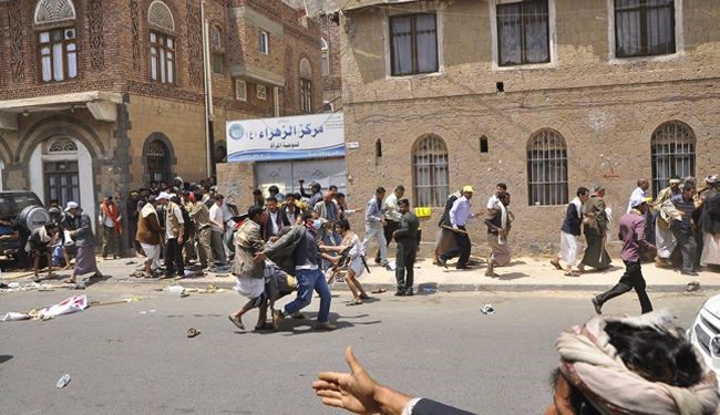 مقتل 6 متظاهرين يمنيين بتفجير عبوة ناسفة في عمران
