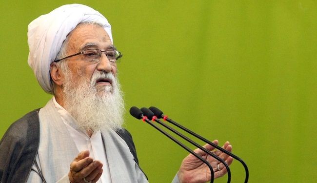 خطيب جمعة طهران: أميركا عدو ولا نتوقع منها الا العداوة