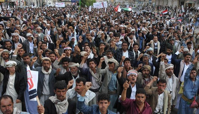 مفاوضات بين انصار الله والحكومة، وقيادات بالجيش تدعم المطالب