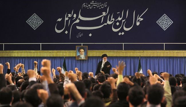 قائد الثورة يؤكد ضرورة الاعتماد على المواهب والطاقات الوطنية