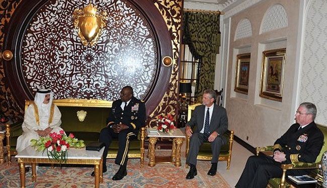 ملك البحرين يستقبل قائد عسكري اميركي ويؤكد 
