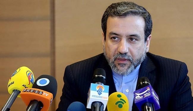 لقاء ثلاثي قريب بين ظریف وکيري واشتون  في مسقط