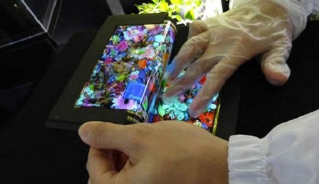 شركة يابانية تكشف عن شاشة بتقنية Super AMOLED قابلة للطي