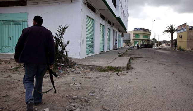 جيش ليبيا يحث سكان منطقة في بنغازي على اخلائها